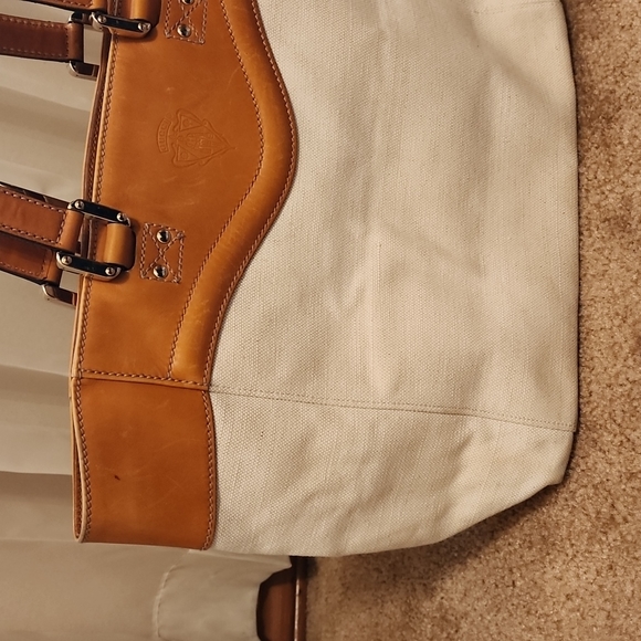 Gucci Crest Tote - Picture 3 of 16